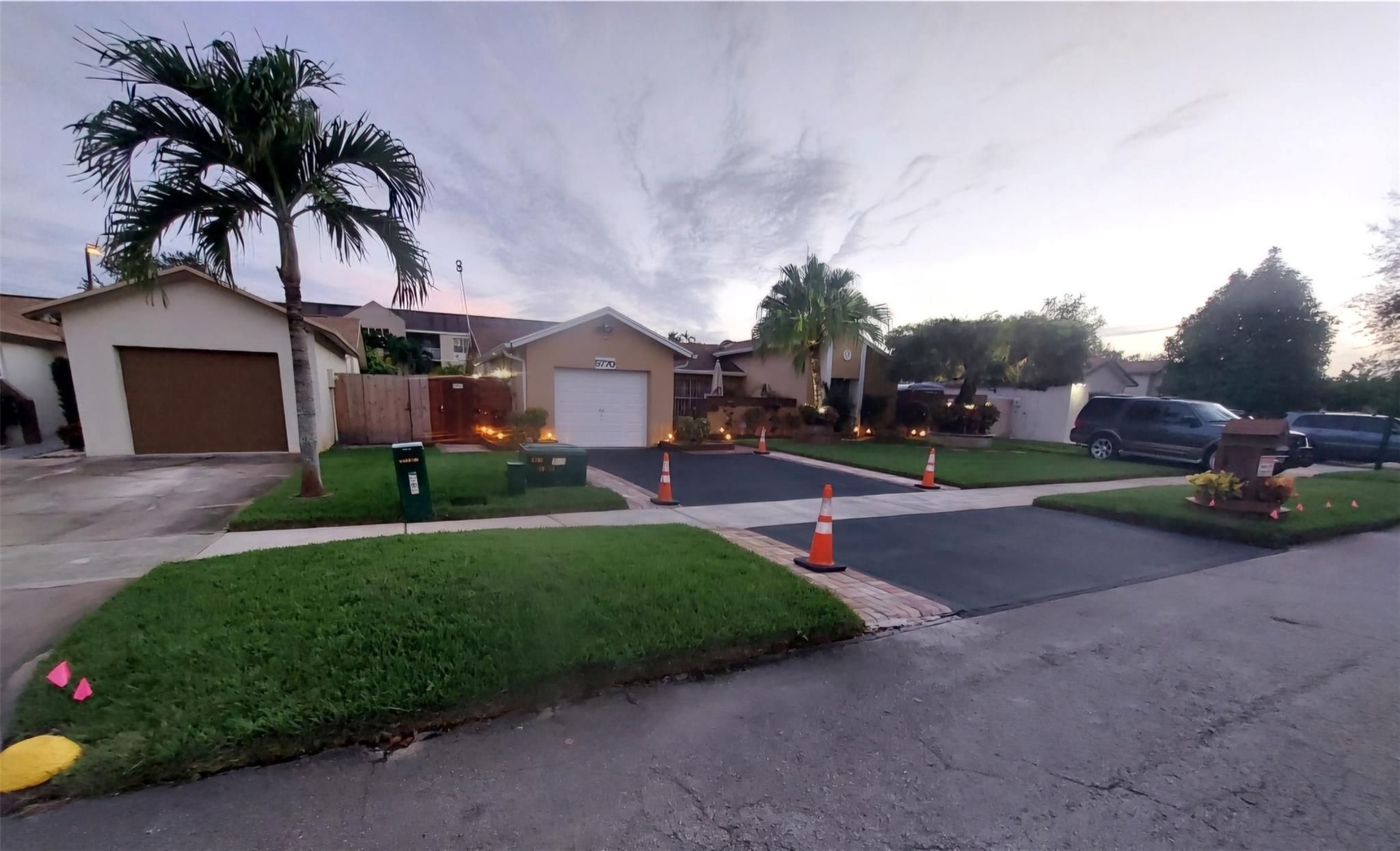 Country Lake Manors Sec 0 - Residential Lease