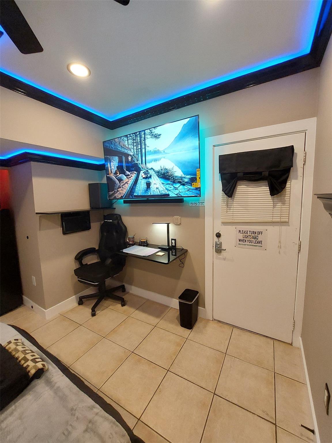 Country Lake Manors Sec 0 - Residential Lease