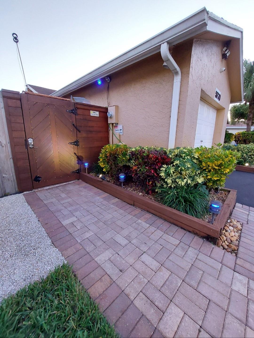 Country Lake Manors Sec 0 - Residential Lease