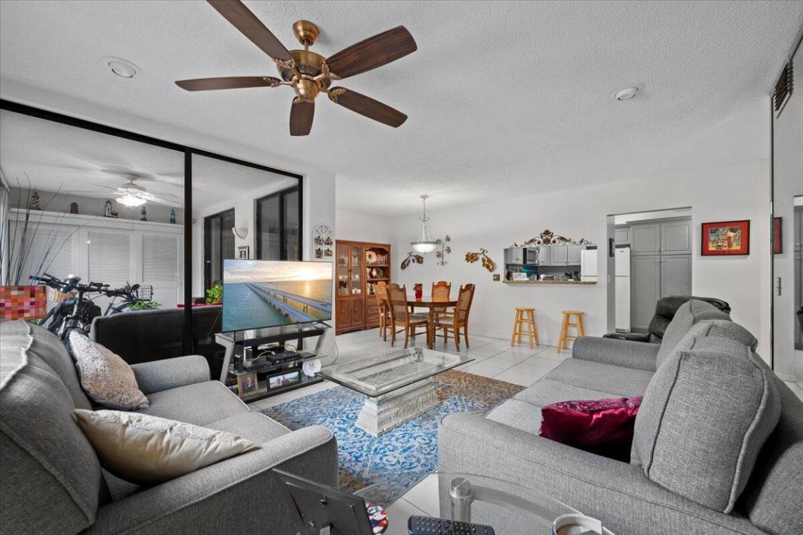 ALEXANDRA VILLAGE CONDO - Residential