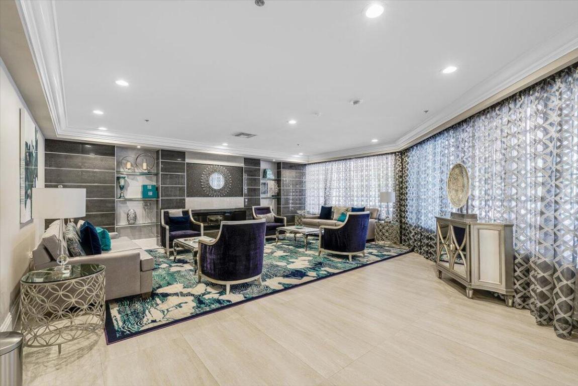 ALEXANDRA VILLAGE CONDO - Residential