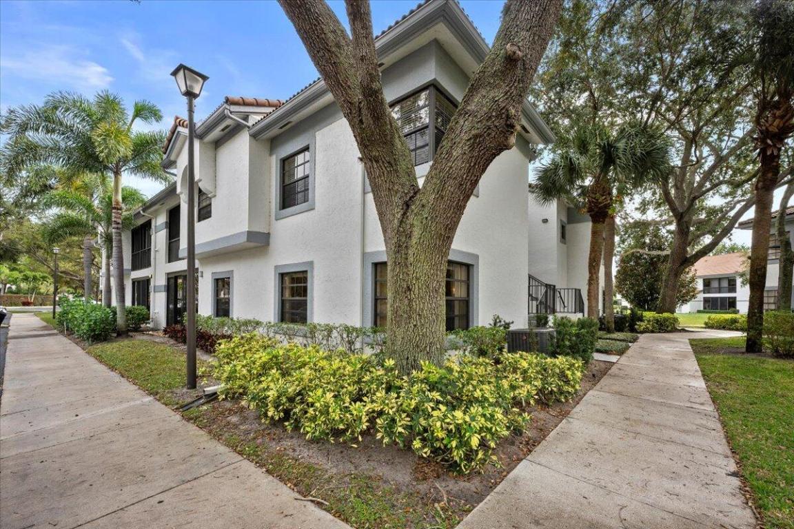 ALEXANDRA VILLAGE CONDO - Residential