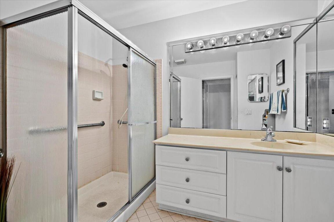 ALEXANDRA VILLAGE CONDO - Residential