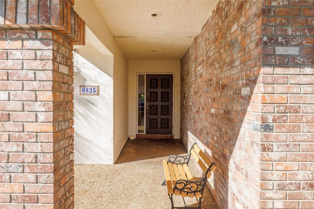 Photo of 6825 Allegre Court, Boca Raton, FL 33433 (MLS # F10554705)