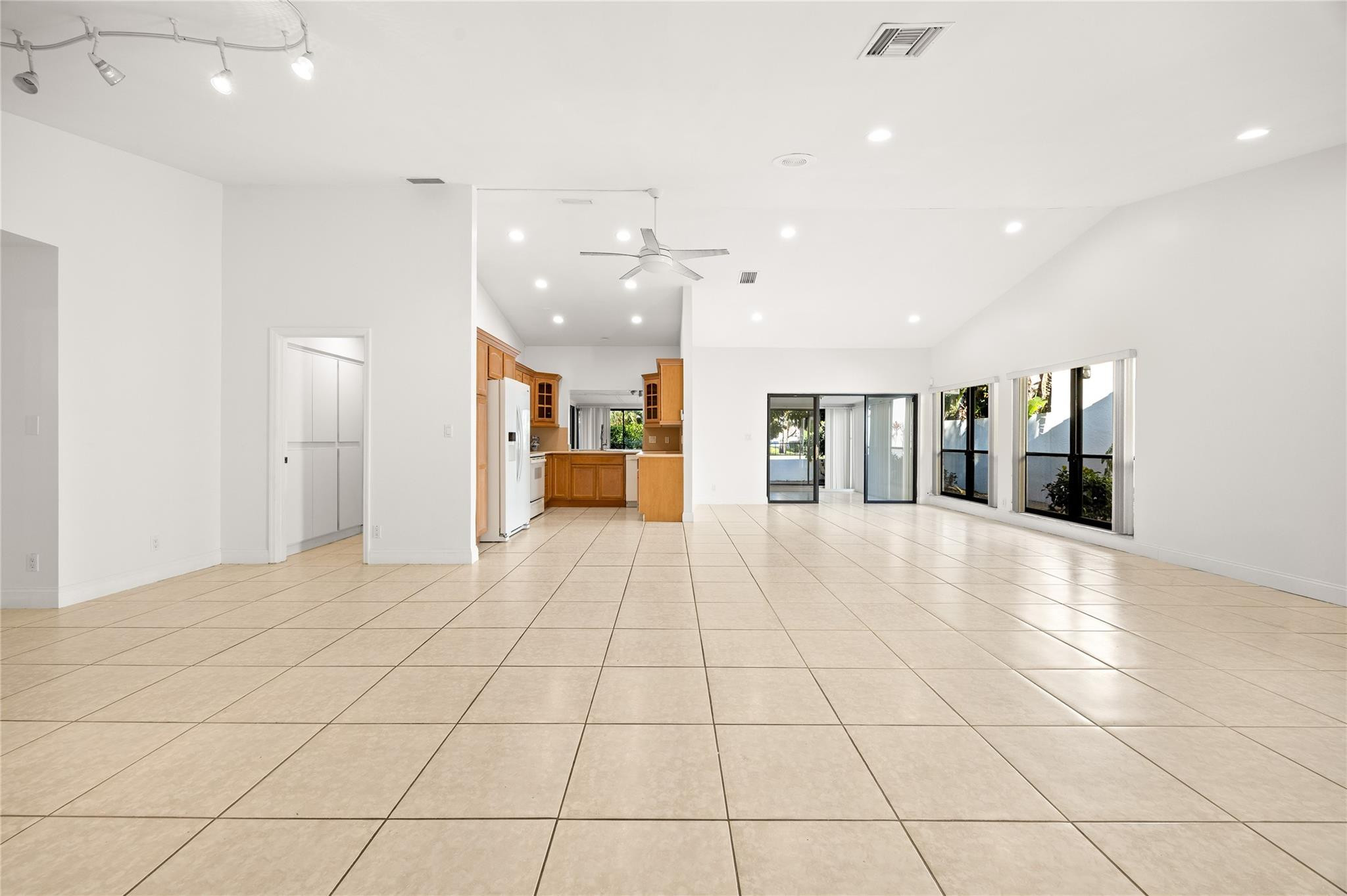 Pradera Via Verde Ph 01 R - Residential Lease