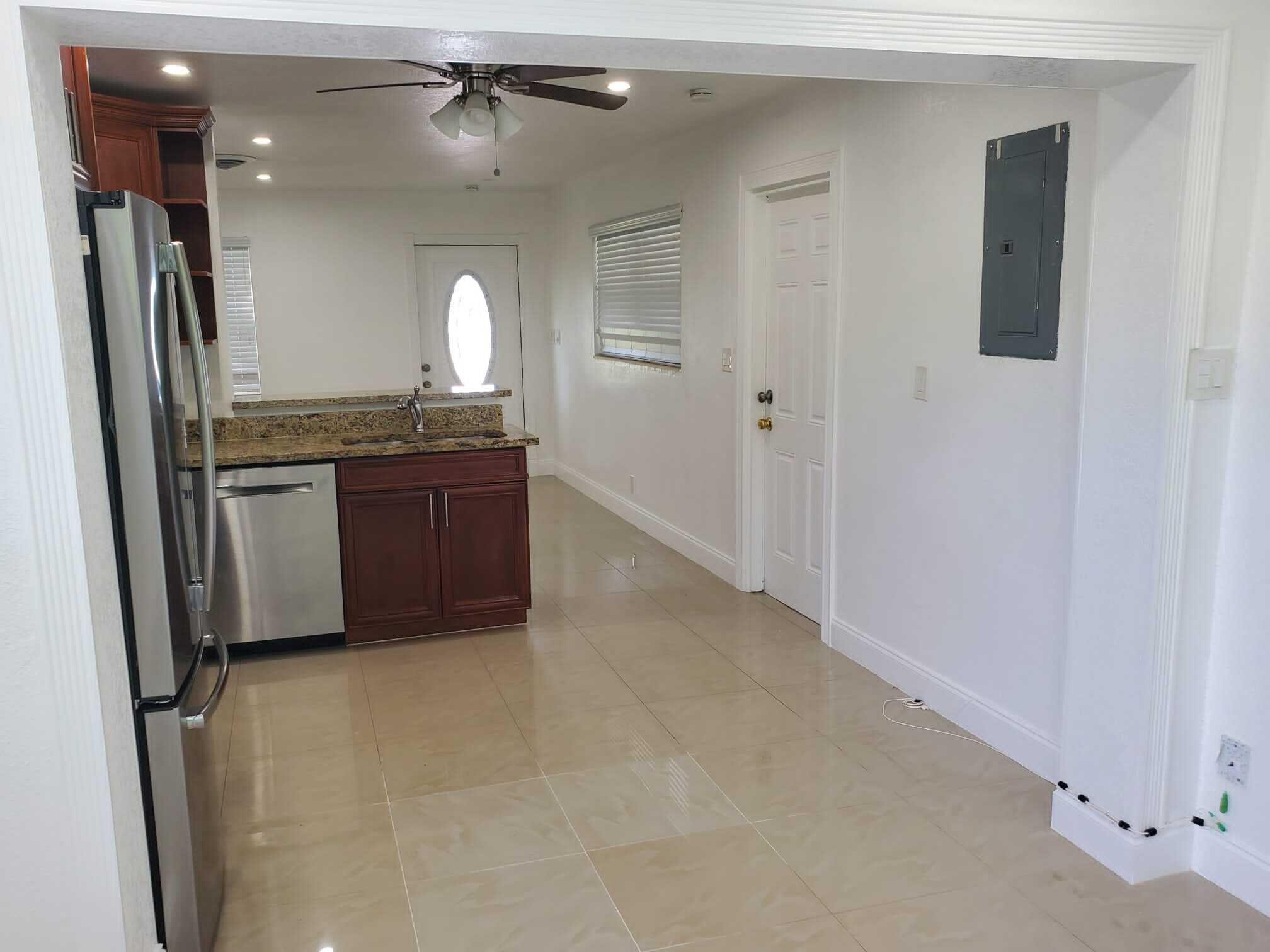 516 NW 8th Court