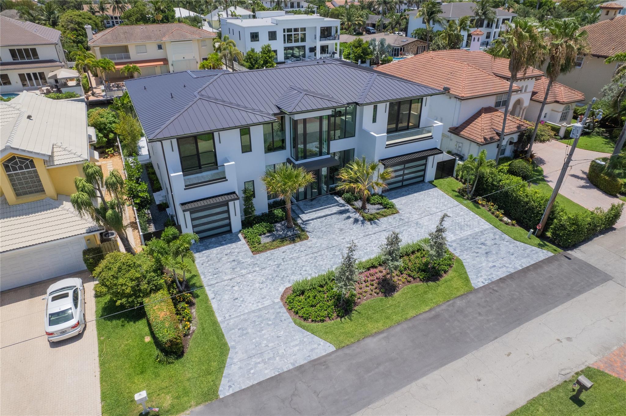 948 Banyan Drive