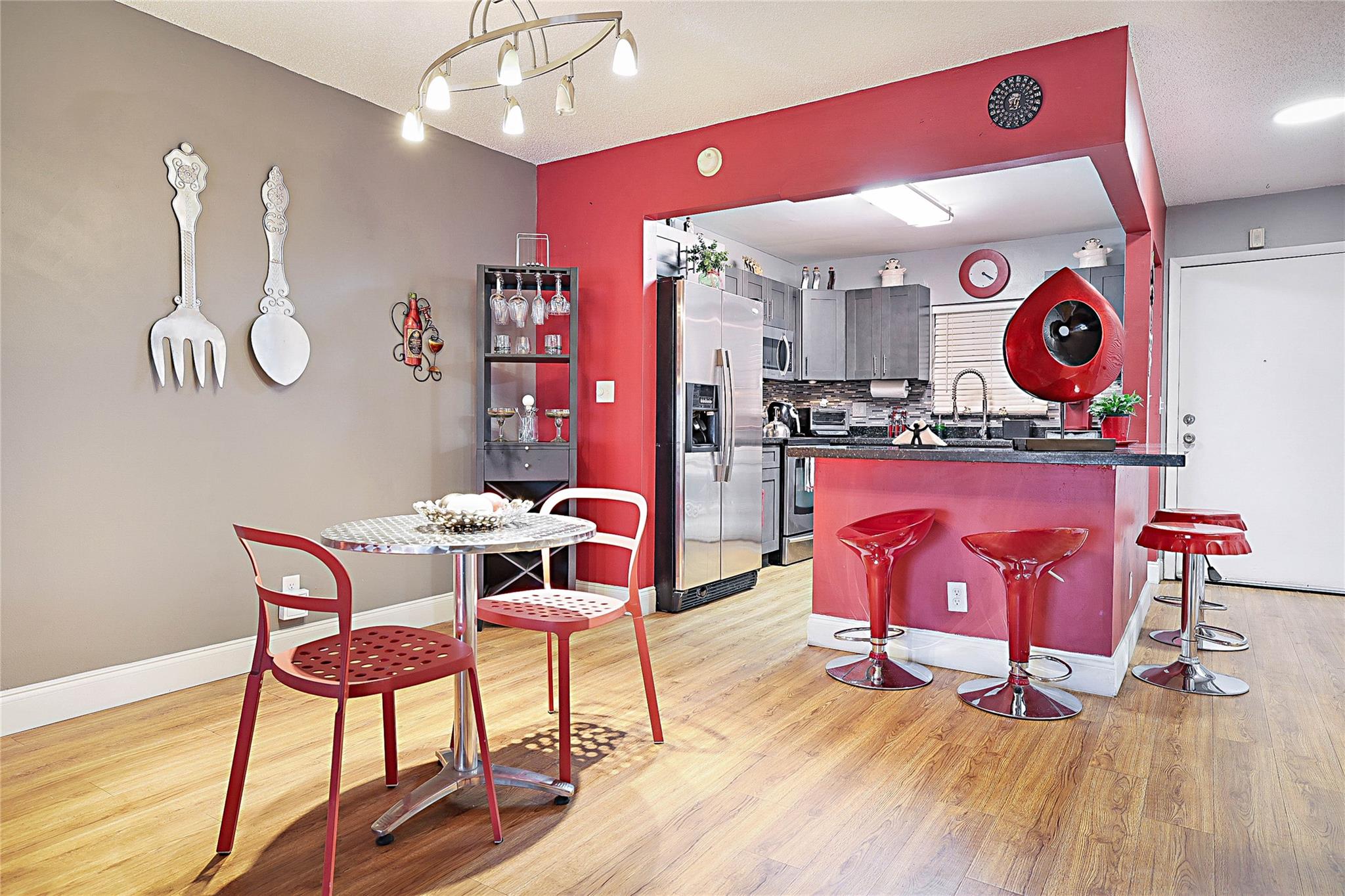 Forest Hills Condo - Residential
