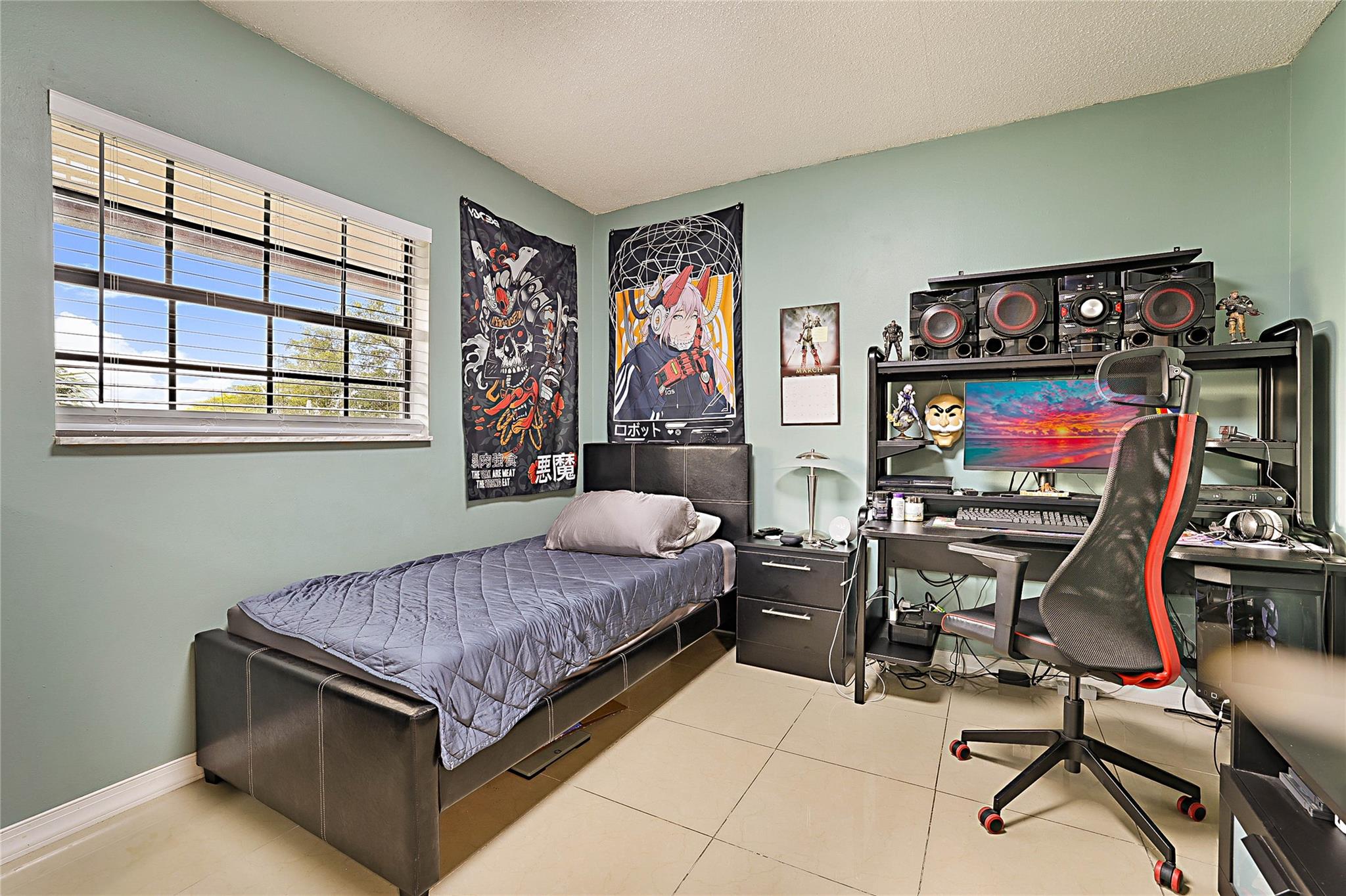 Forest Hills Condo - Residential