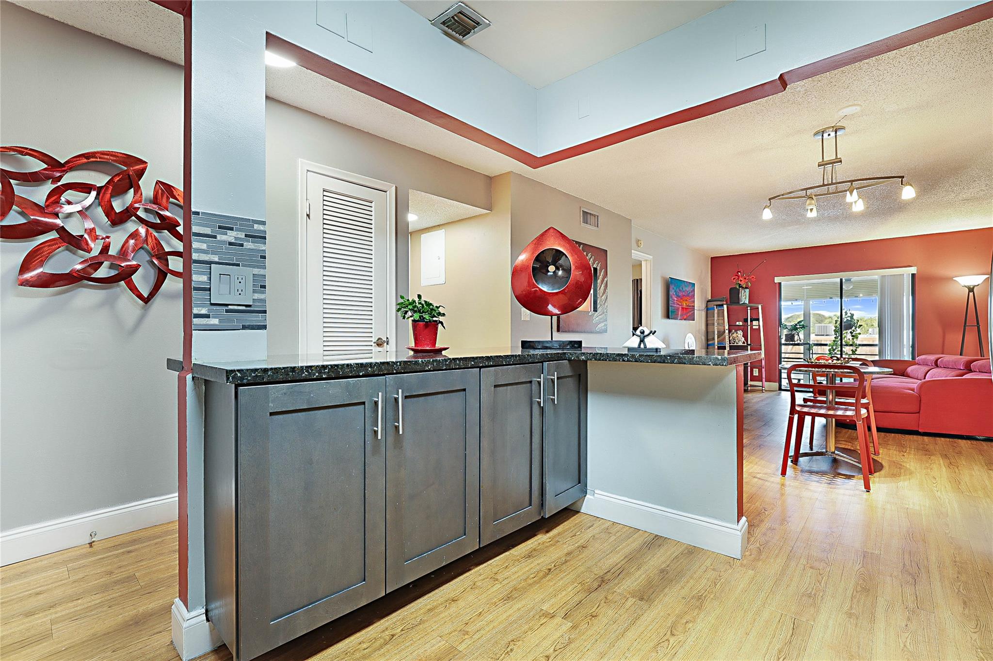 Forest Hills Condo - Residential
