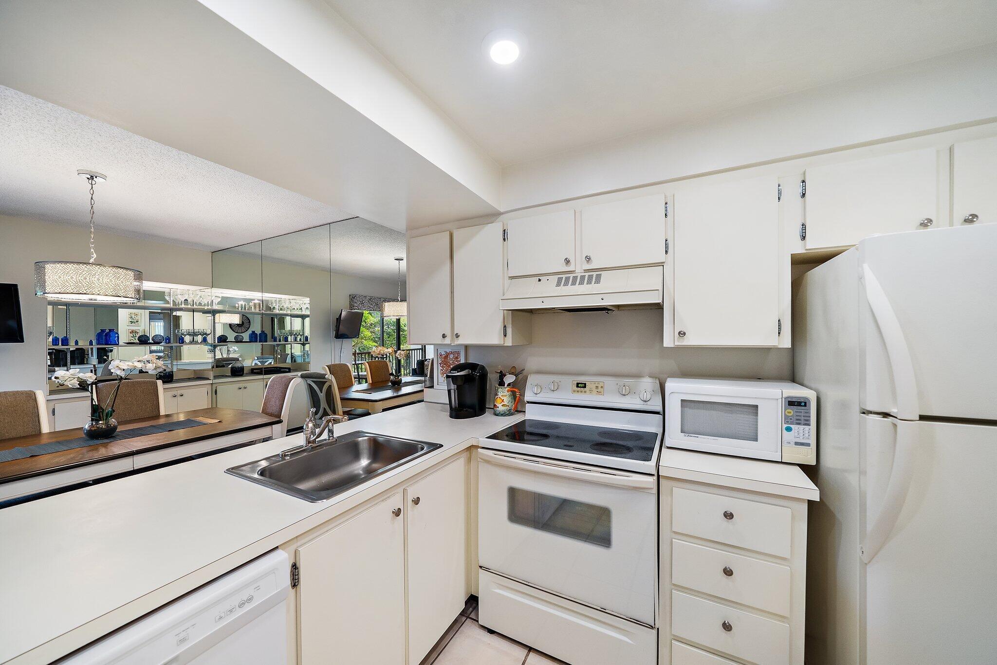 SEA RISE CONDO - Residential Lease