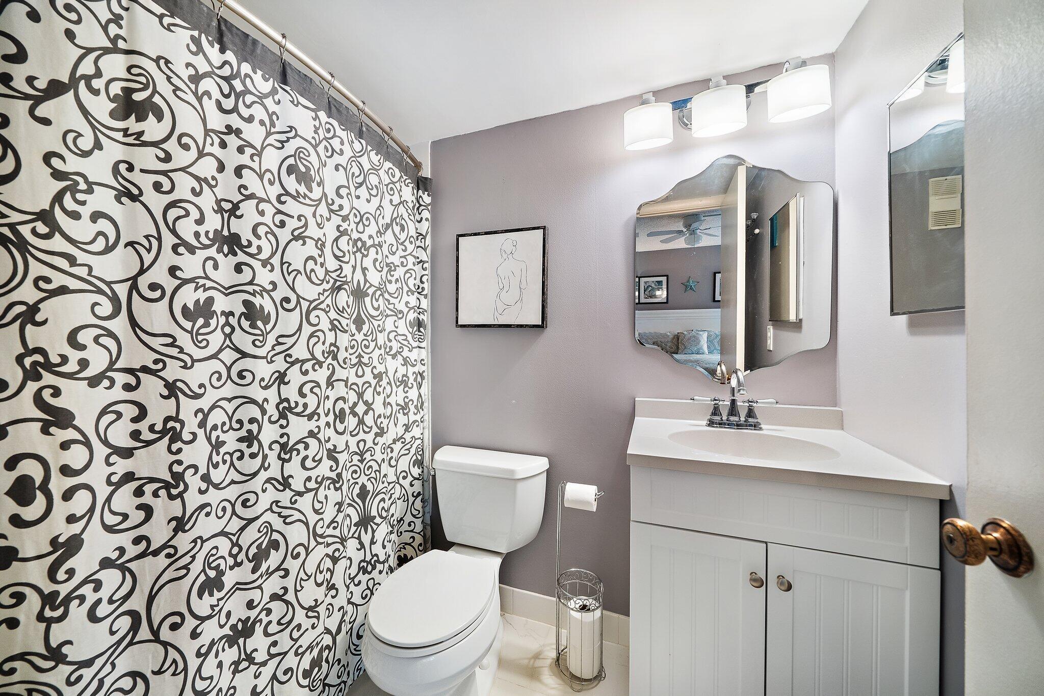 SEA RISE CONDO - Residential Lease