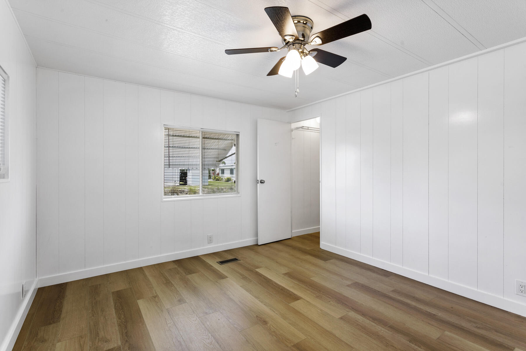 JAMAICA BAY MOBILE HOME CO OP - Residential