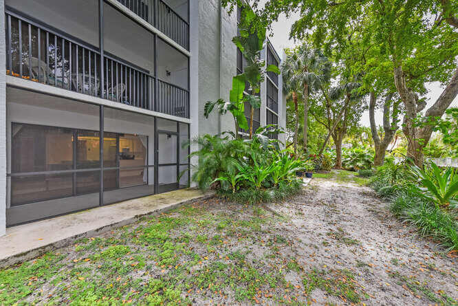 SEA RISE CONDO - Residential Lease