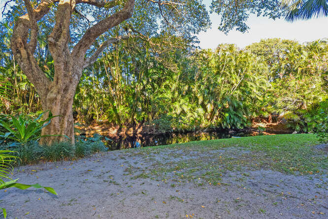 SEA RISE CONDO - Residential Lease