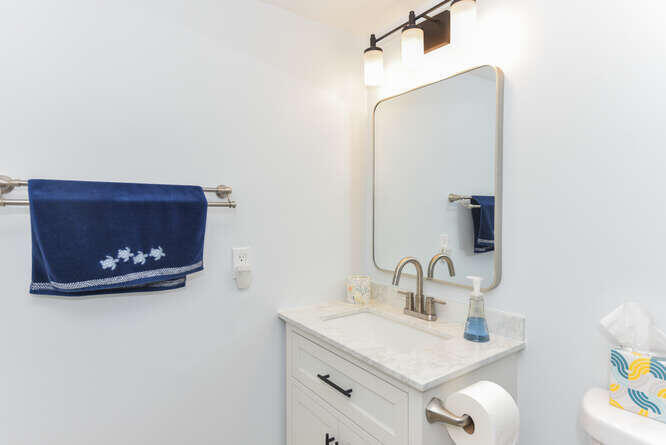 SEA RISE CONDO - Residential Lease