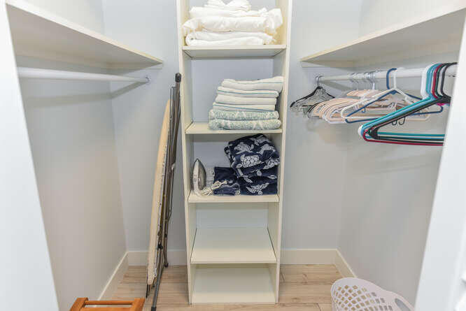 SEA RISE CONDO - Residential Lease