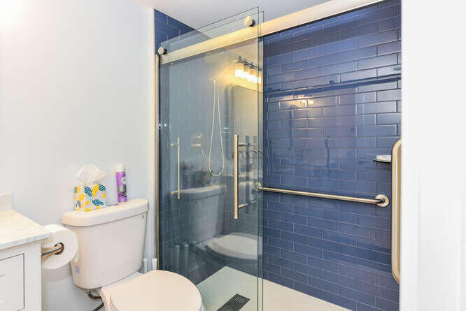 SEA RISE CONDO - Residential Lease