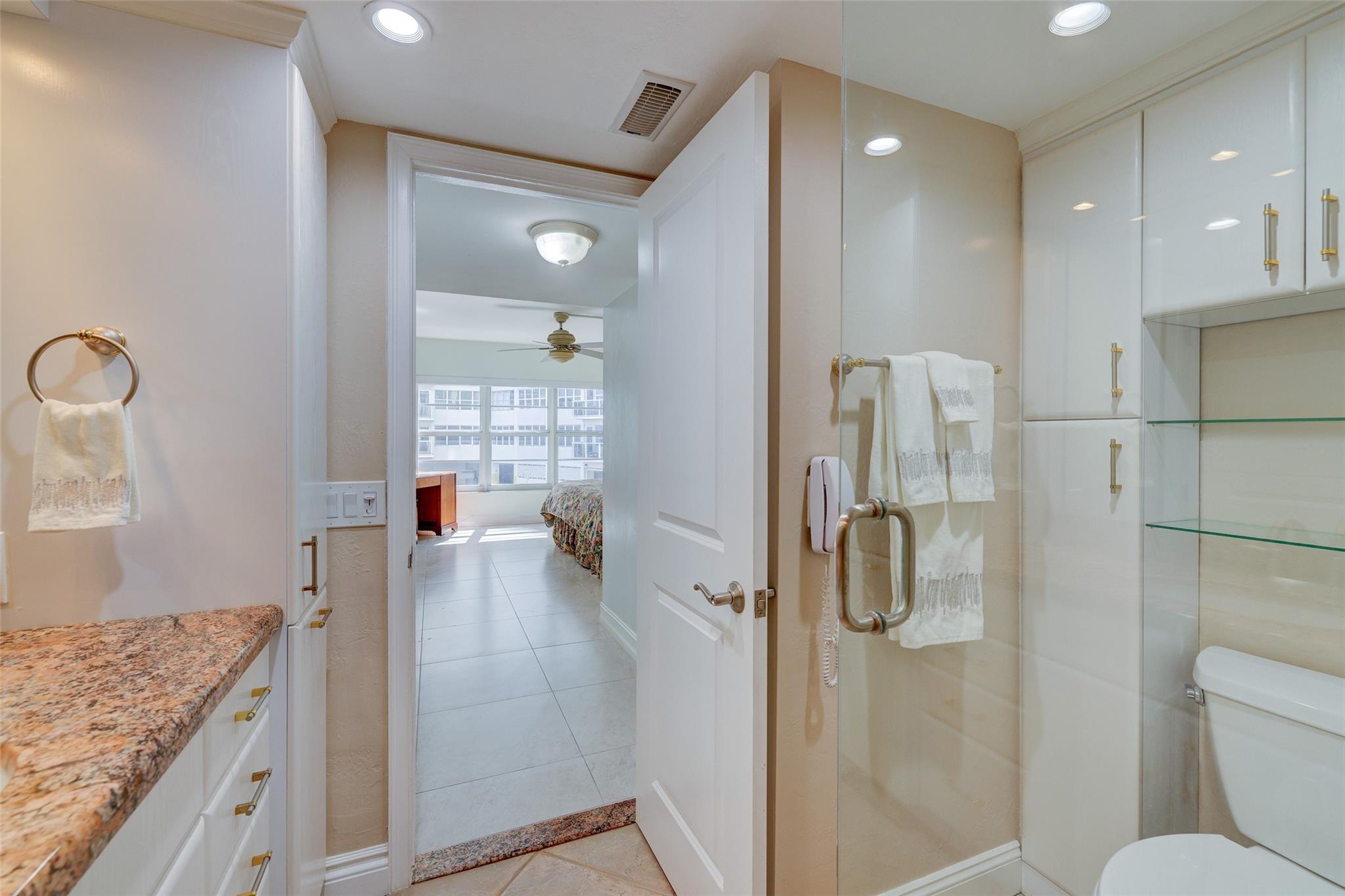 Regency Tower South - Residential