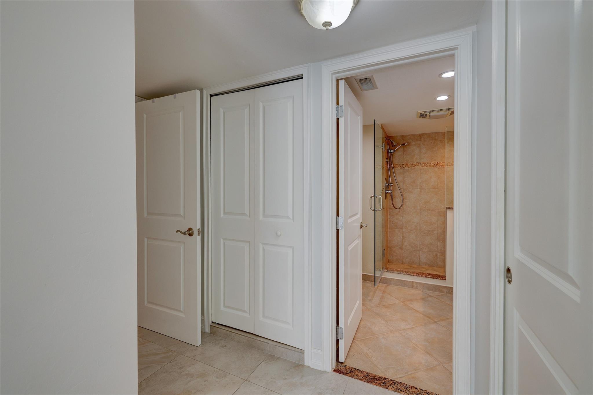 Regency Tower South - Residential