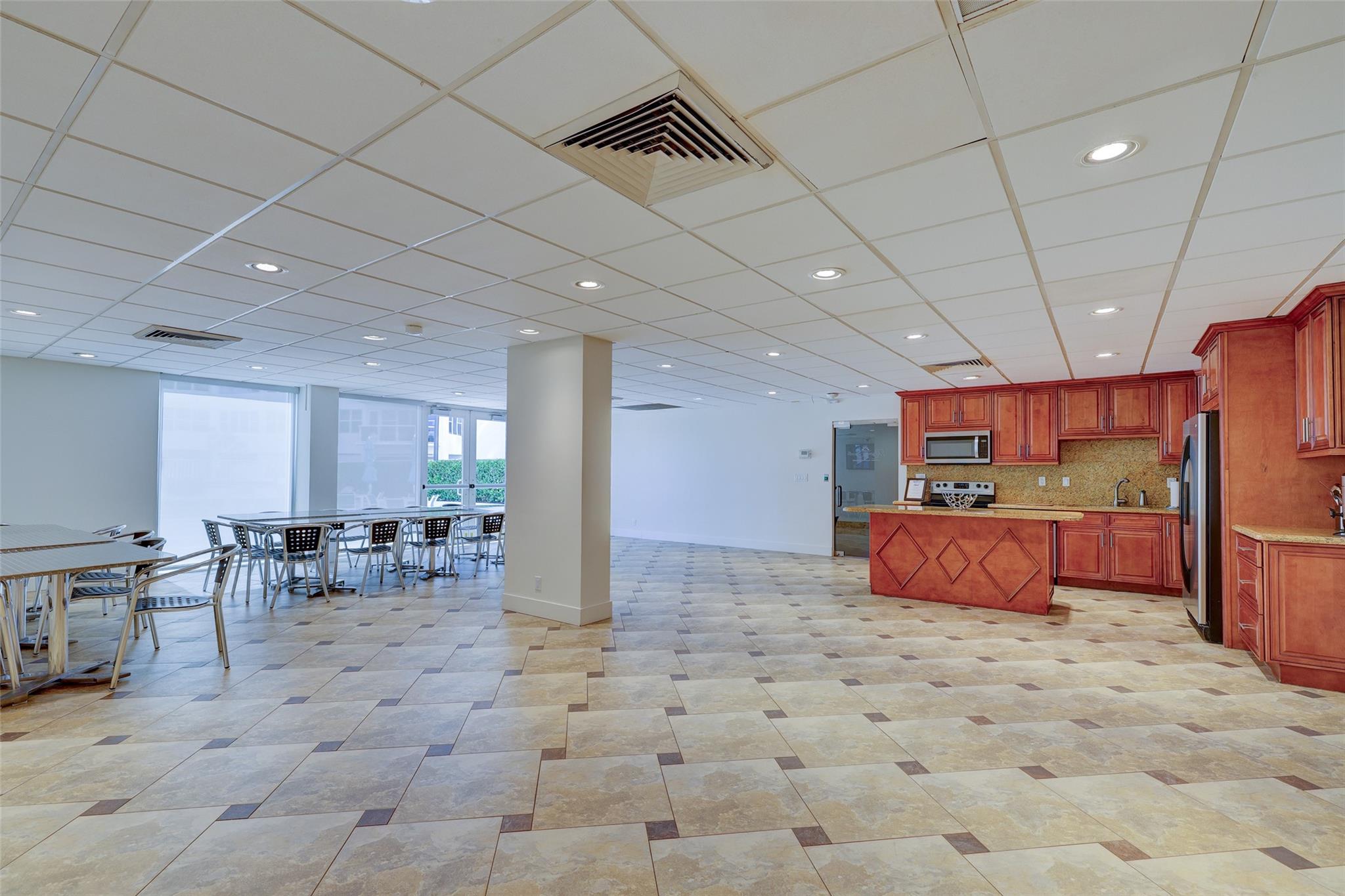 Regency Tower South - Residential