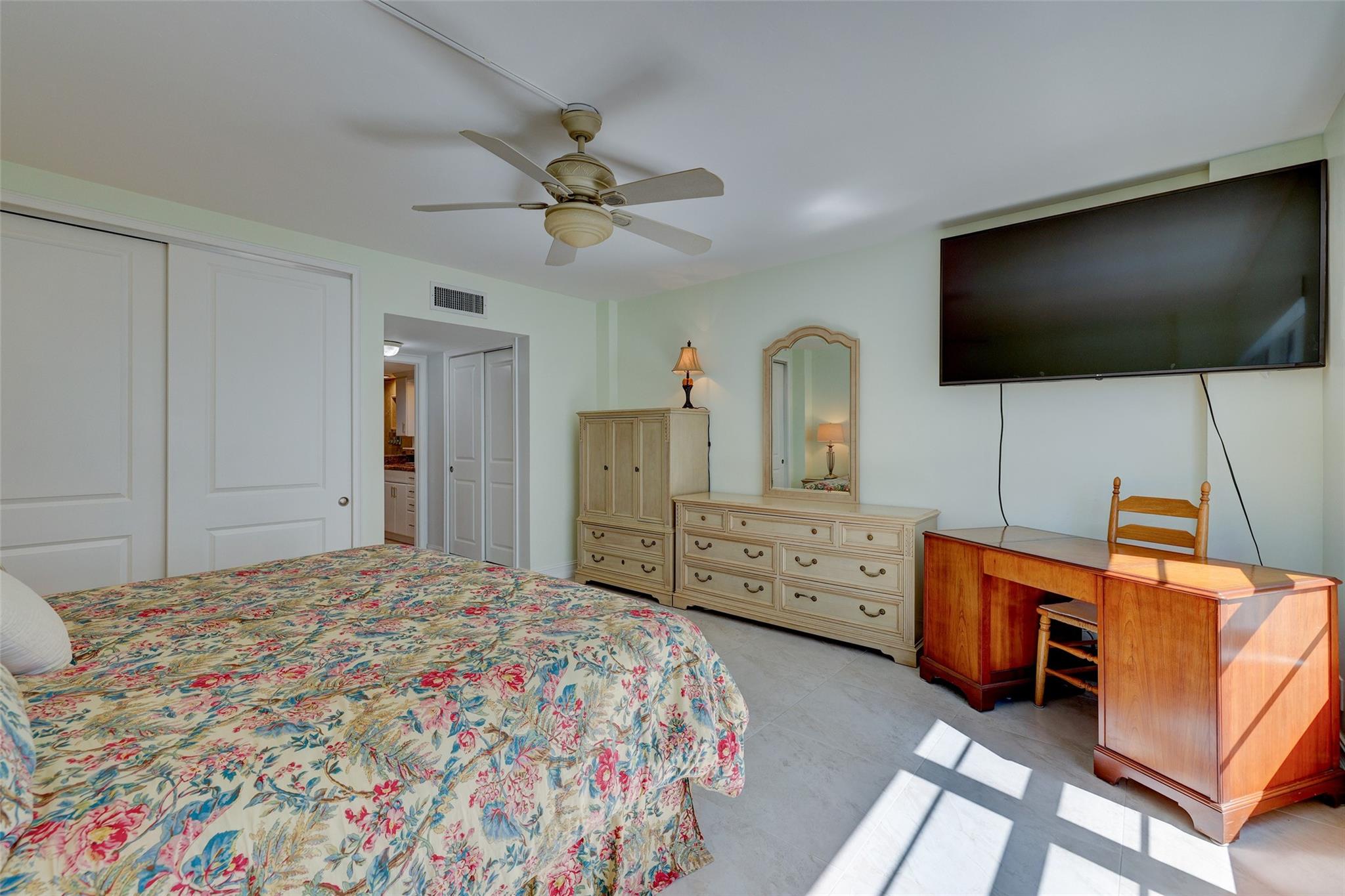 Regency Tower South - Residential