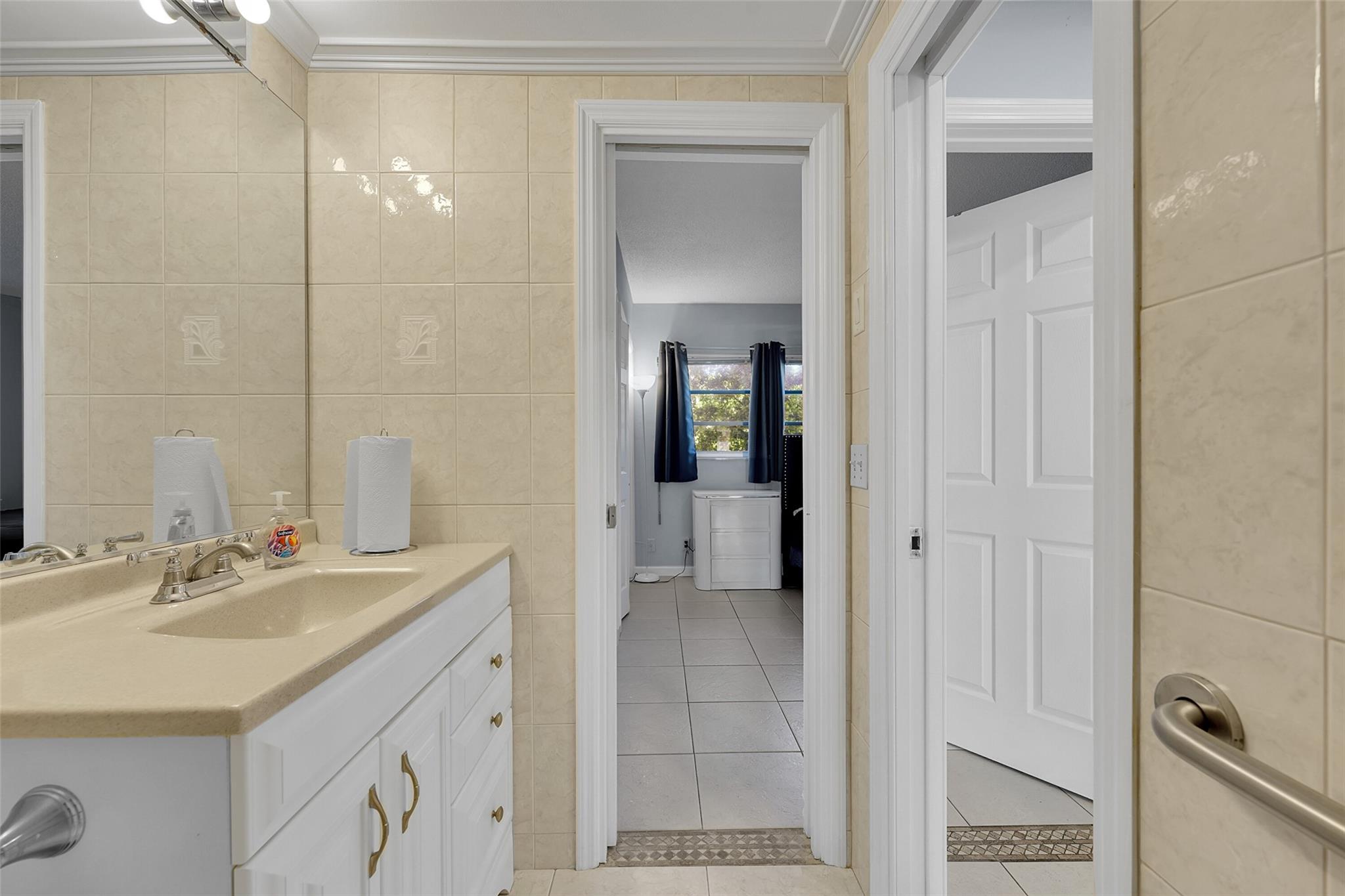 Bougainvilla 4627 Condo - Residential Lease
