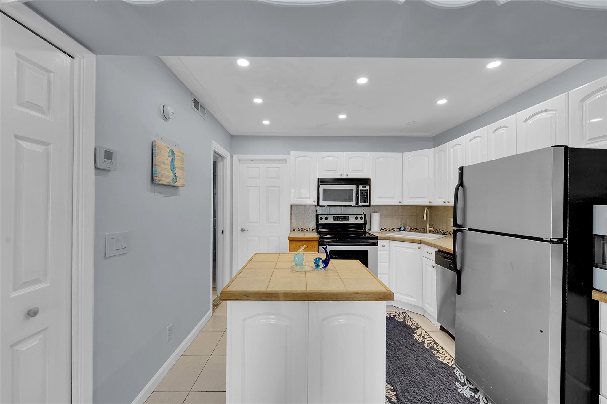 Bougainvilla 4627 Condo - Residential Lease