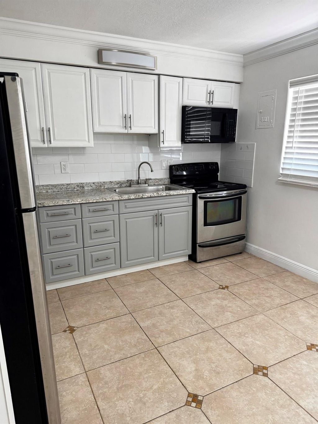 Photo of 923 D Street, Lake Worth Beach, FL 33460 (MLS # F10506023)