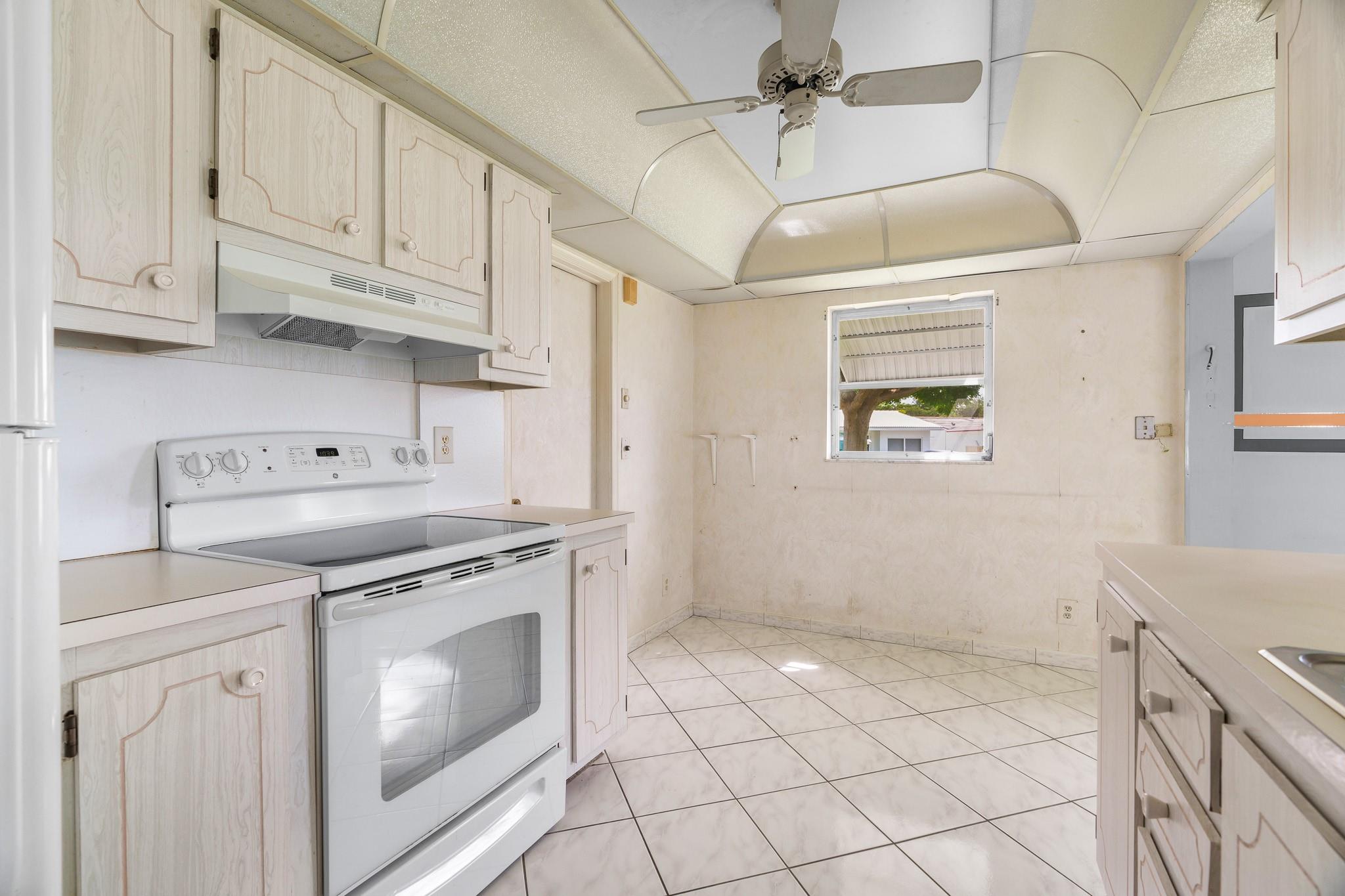 Lauderdale West 2 Sec 78- - Residential