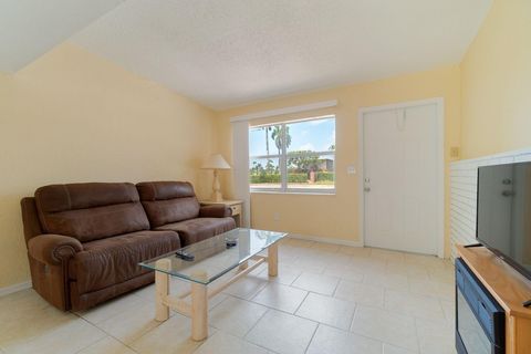 Single Family Residence in Lake Worth FL 3900 Seacrest Boulevard Blvd 19.jpg