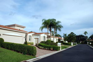 WINDRIFT AT JONATHANS LANDING - Residential