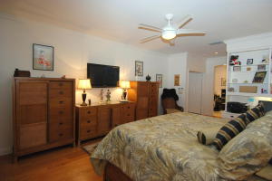 WINDRIFT AT JONATHANS LANDING - Residential