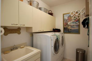 WINDRIFT AT JONATHANS LANDING - Residential