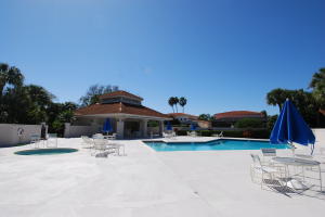 WINDRIFT AT JONATHANS LANDING - Residential