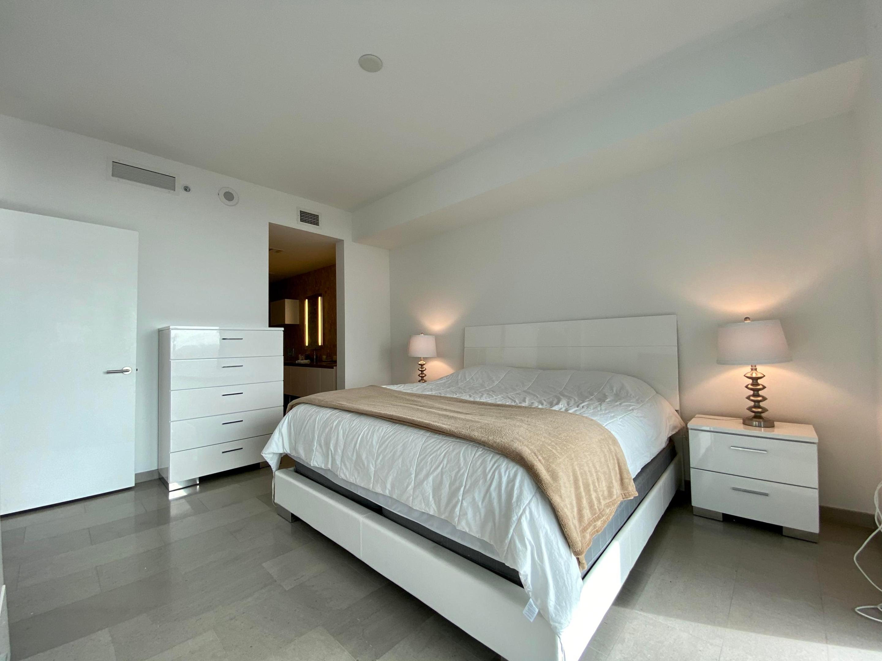 RISE CONDO - Residential Lease