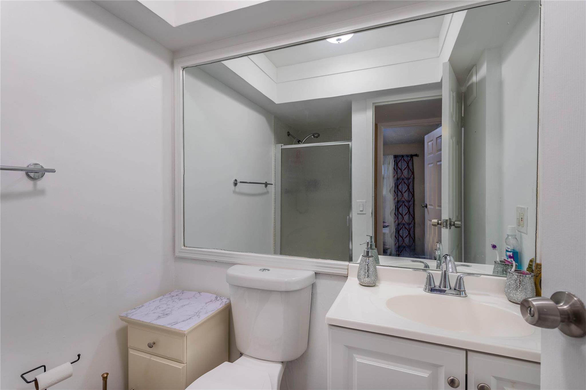 KINGS POINT - Residential Lease