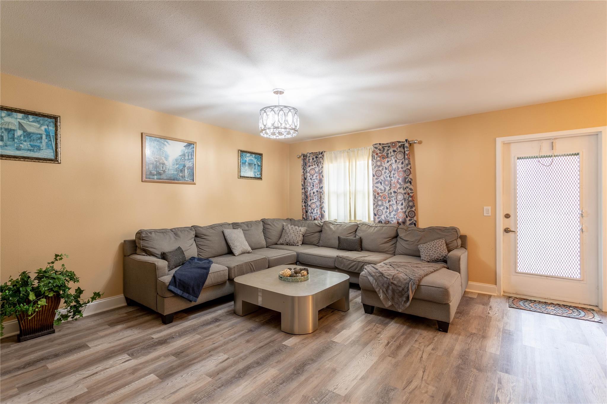 KINGS POINT - Residential Lease