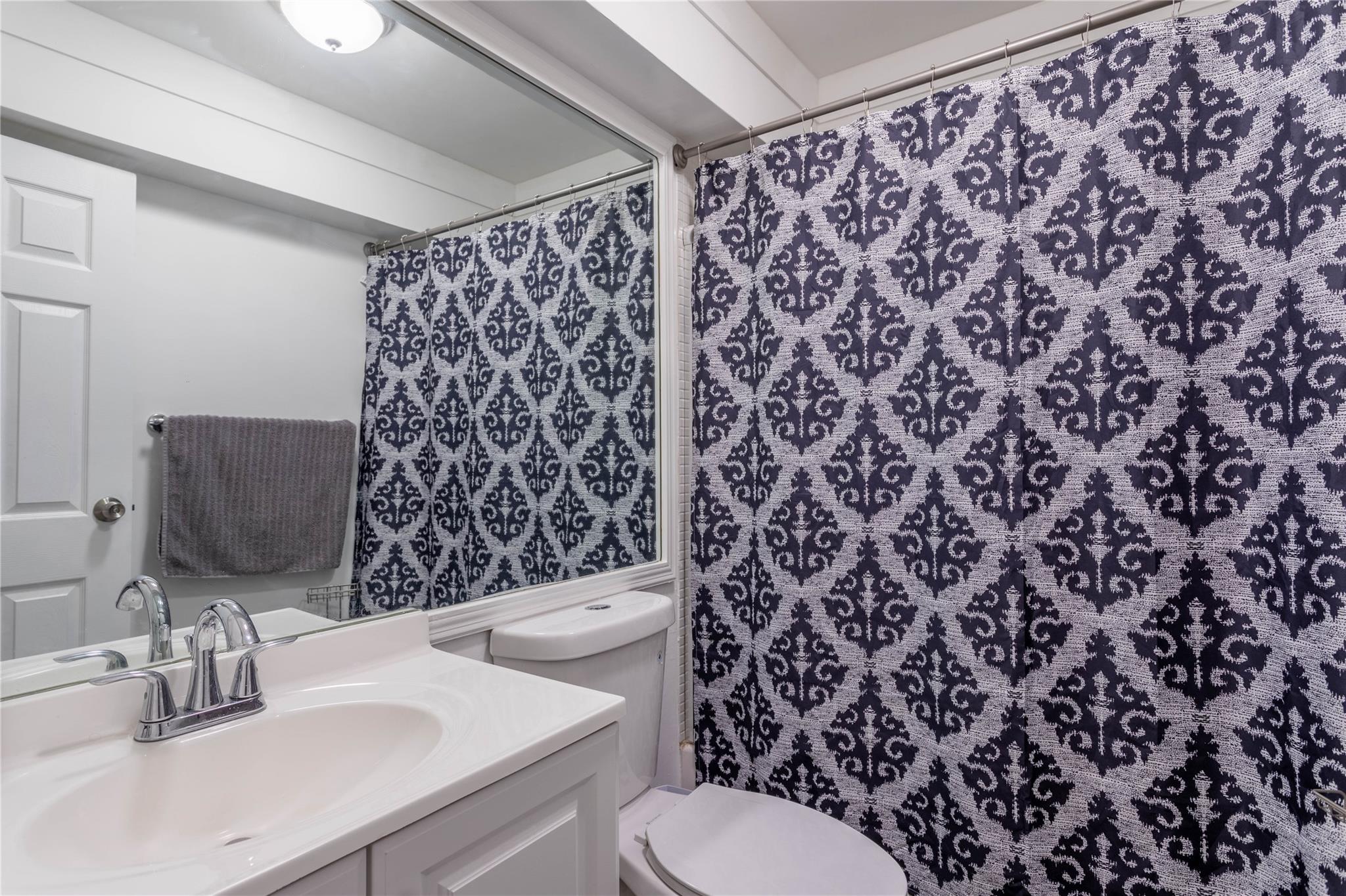 KINGS POINT - Residential Lease