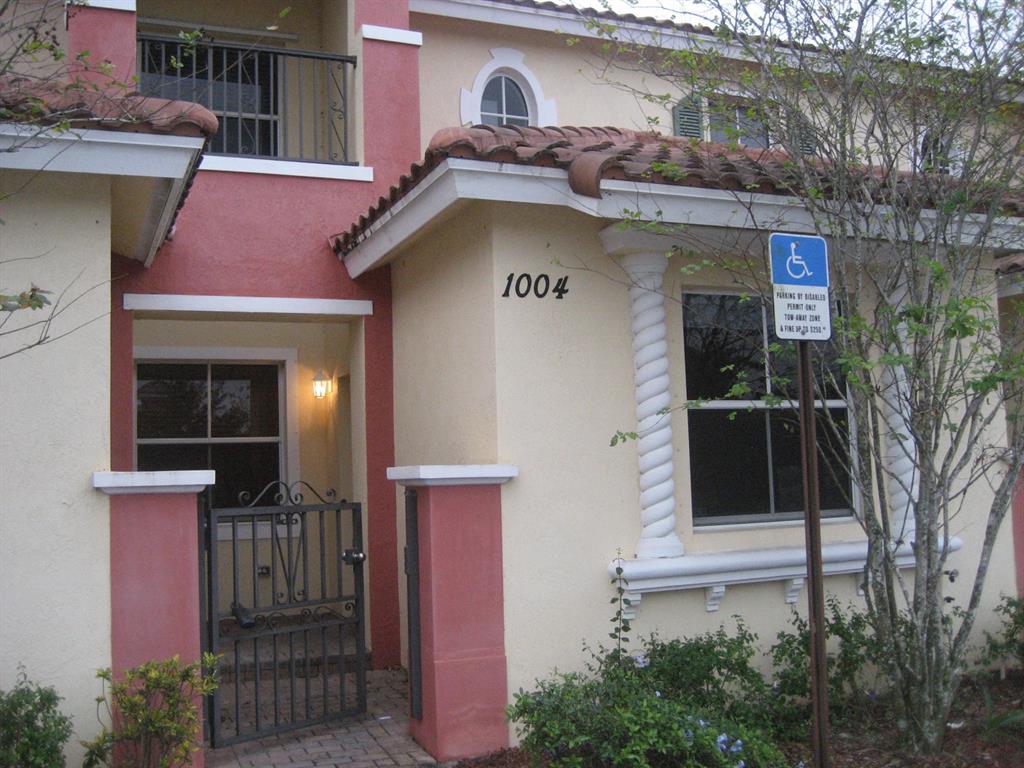 Quiet Gated Community. The Links at Emerald Dunes makes a great place to come home to. 2 bedrooms and 2 baths upstairs. Living areas laminate and bedrooms are carpeted. For Background and Credit check, visit https://bbigrealestate.managebuilding.com/Resident/apps/rentalapp/ for $30 paid by the applicant. The Association requires minimum 600 credit score for all applicants and 3 x rent for monthly gross income. Owner requires 1st, last and security deposit for move-in.