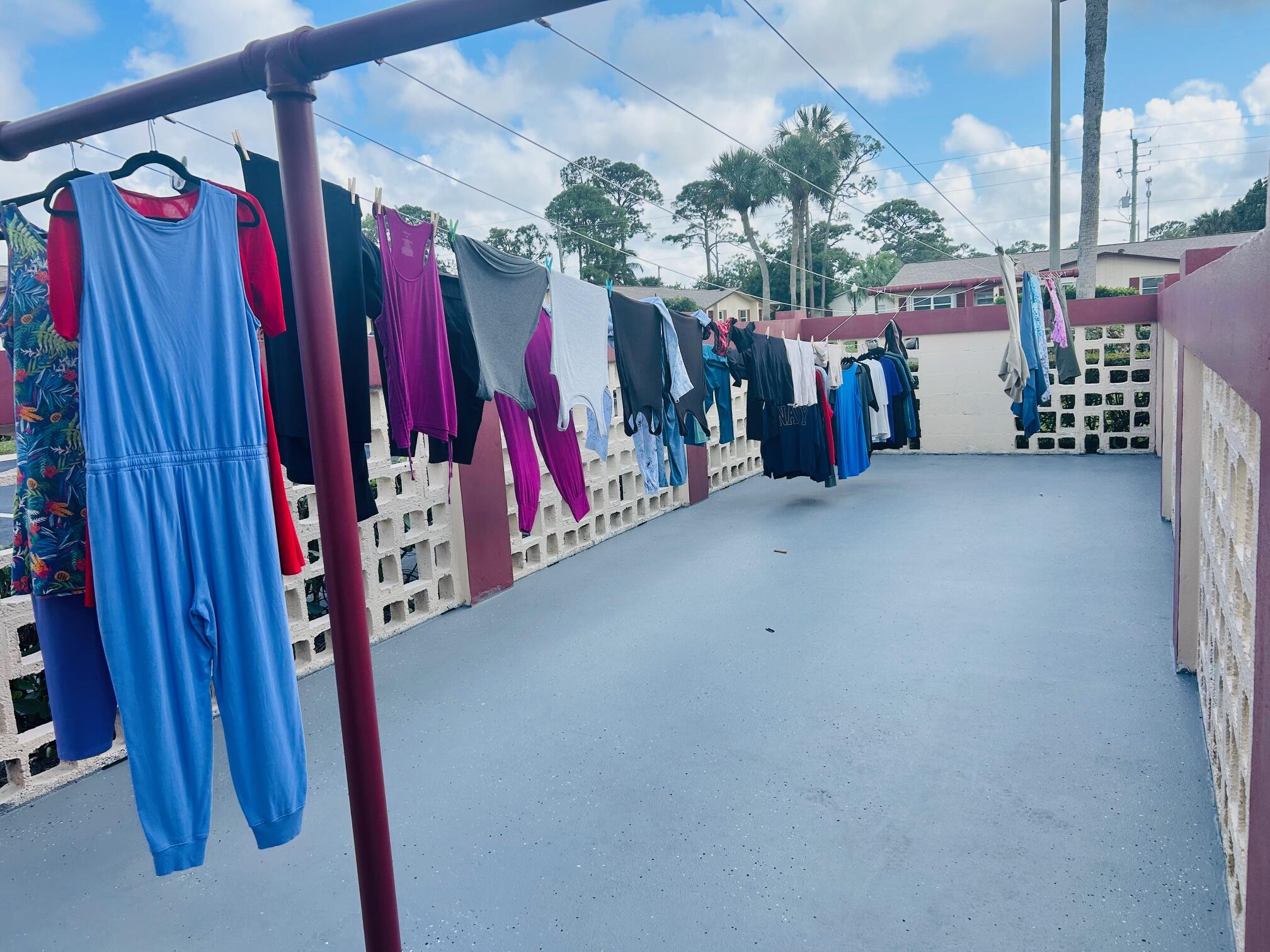 CRESTHAVEN VILLAS CONDO 18 - Residential