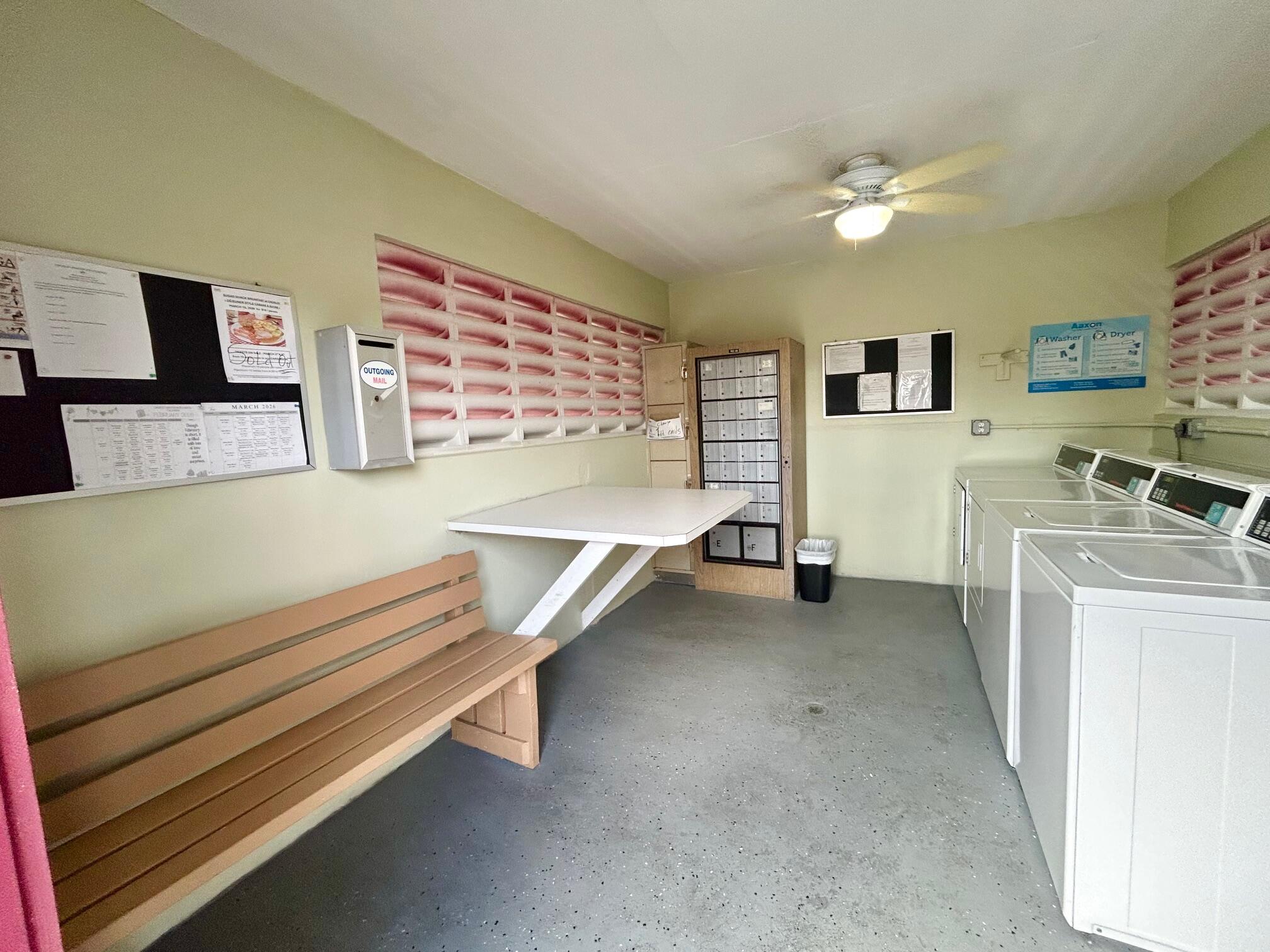 CRESTHAVEN VILLAS CONDO 18 - Residential