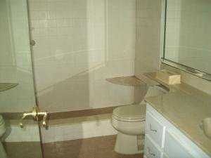 ISLAND HOUSE CONDOMINIUM - Residential