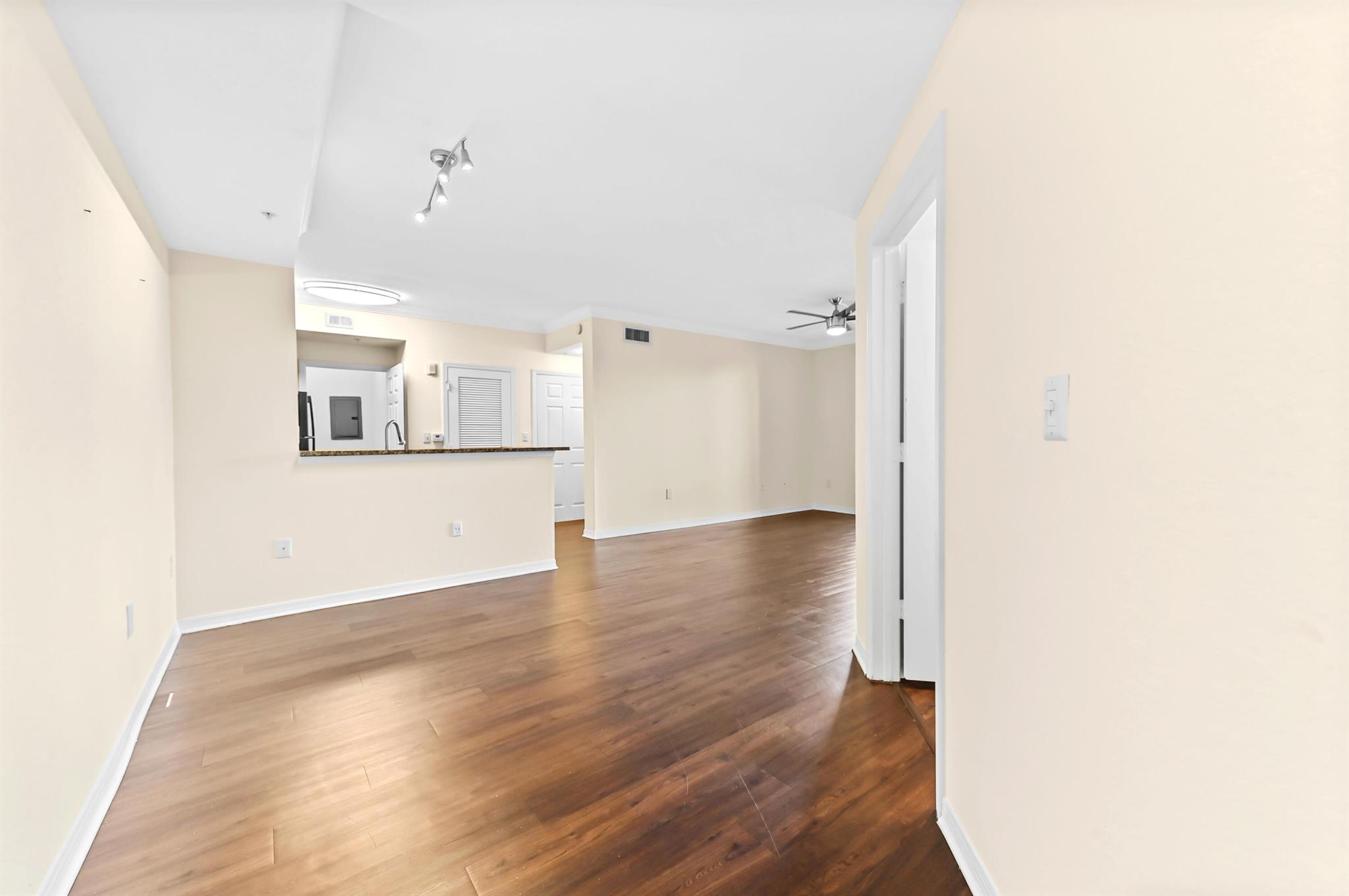 MURANO AT DELRAY BEACH CO - Residential Lease