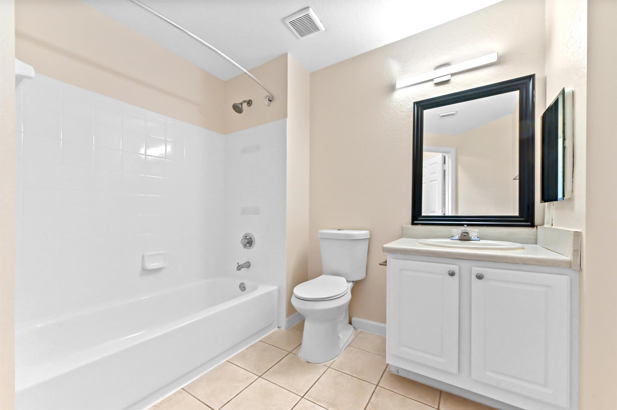 MURANO AT DELRAY BEACH CO - Residential Lease