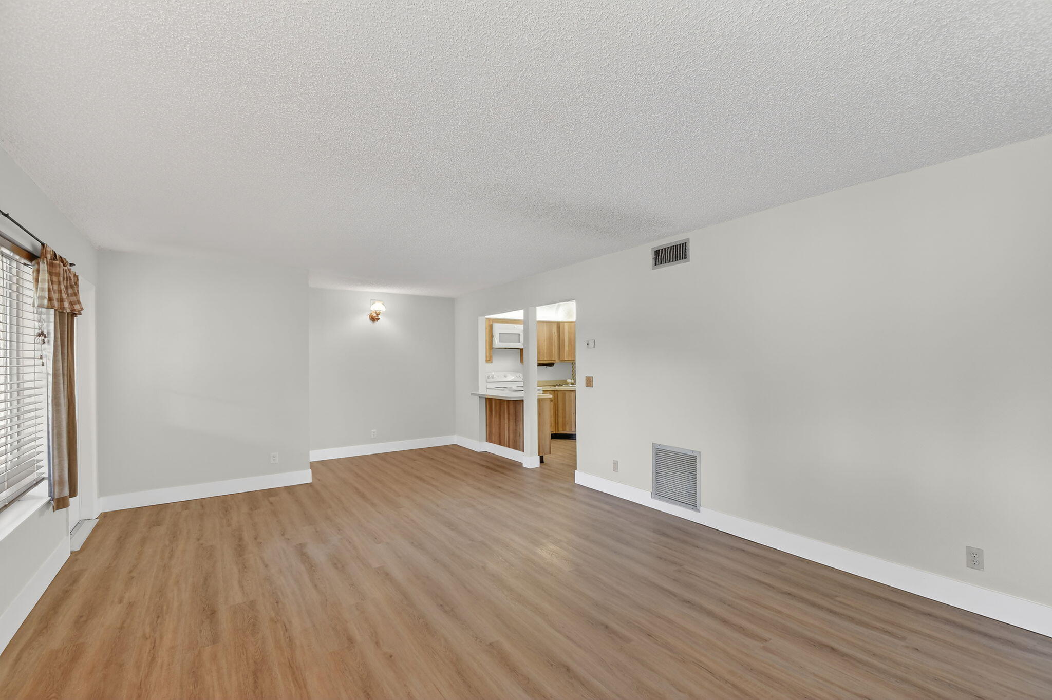 PINE RIDGE AT HAVERHILL COND - Residential Lease