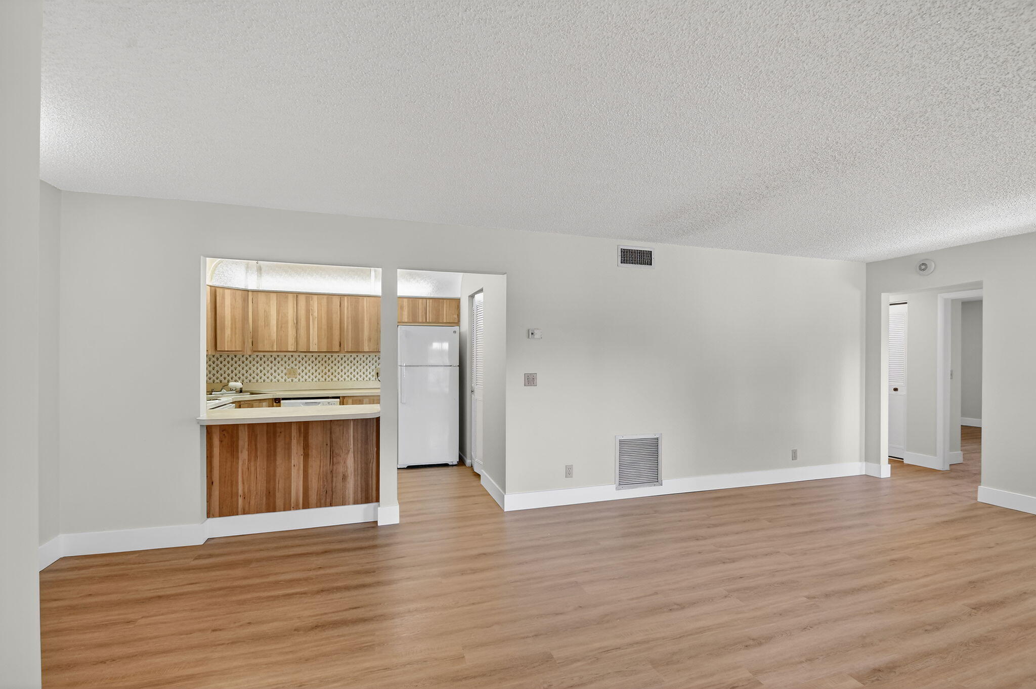 PINE RIDGE AT HAVERHILL COND - Residential Lease