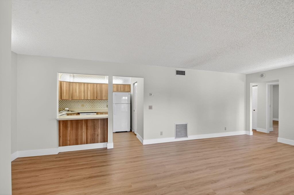 Photo of 4996 Sable Pine Circle #B2, West Palm Beach, FL 33417 (MLS # R11165743)