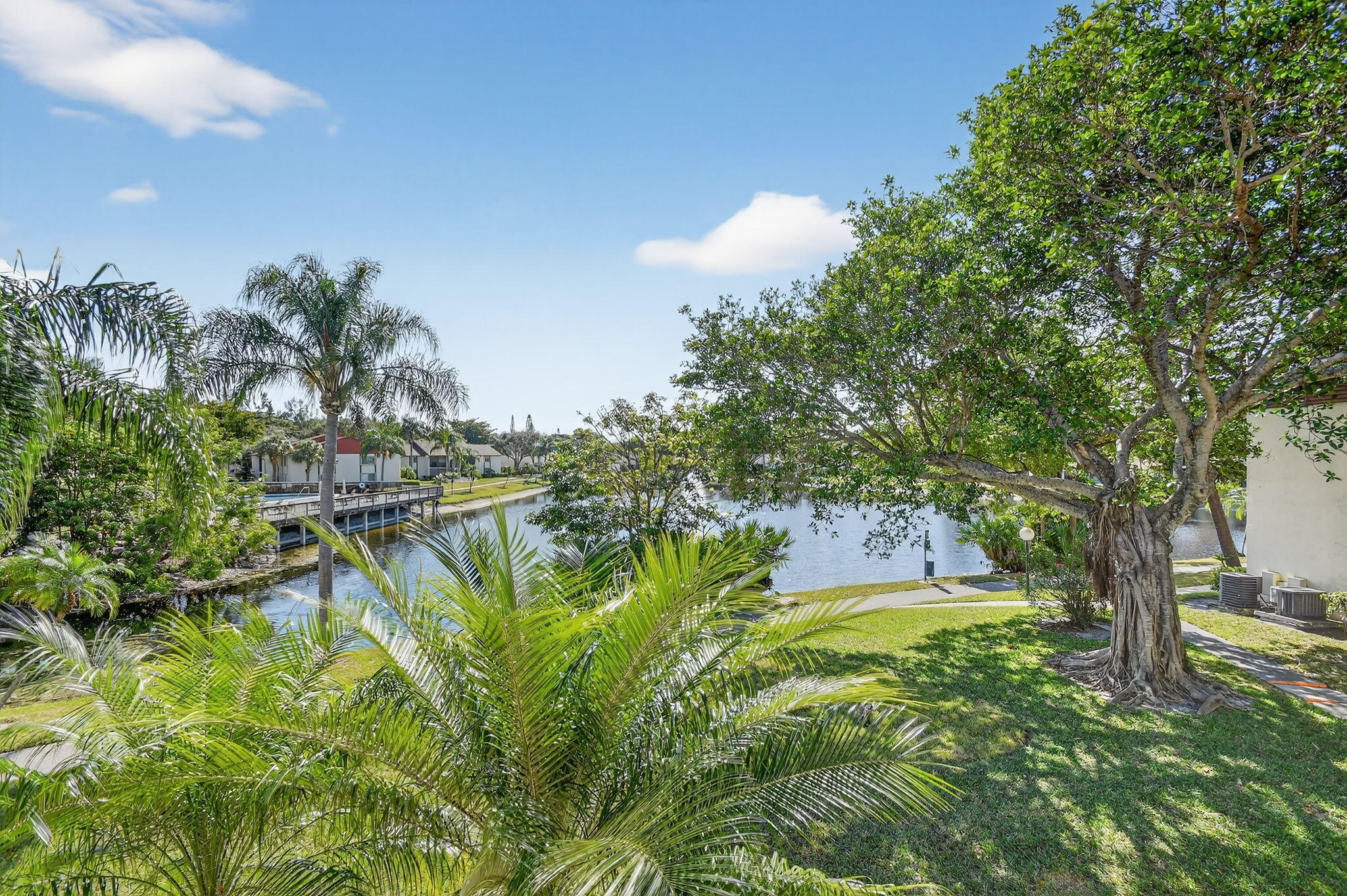 PINE RIDGE AT HAVERHILL COND - Residential Lease