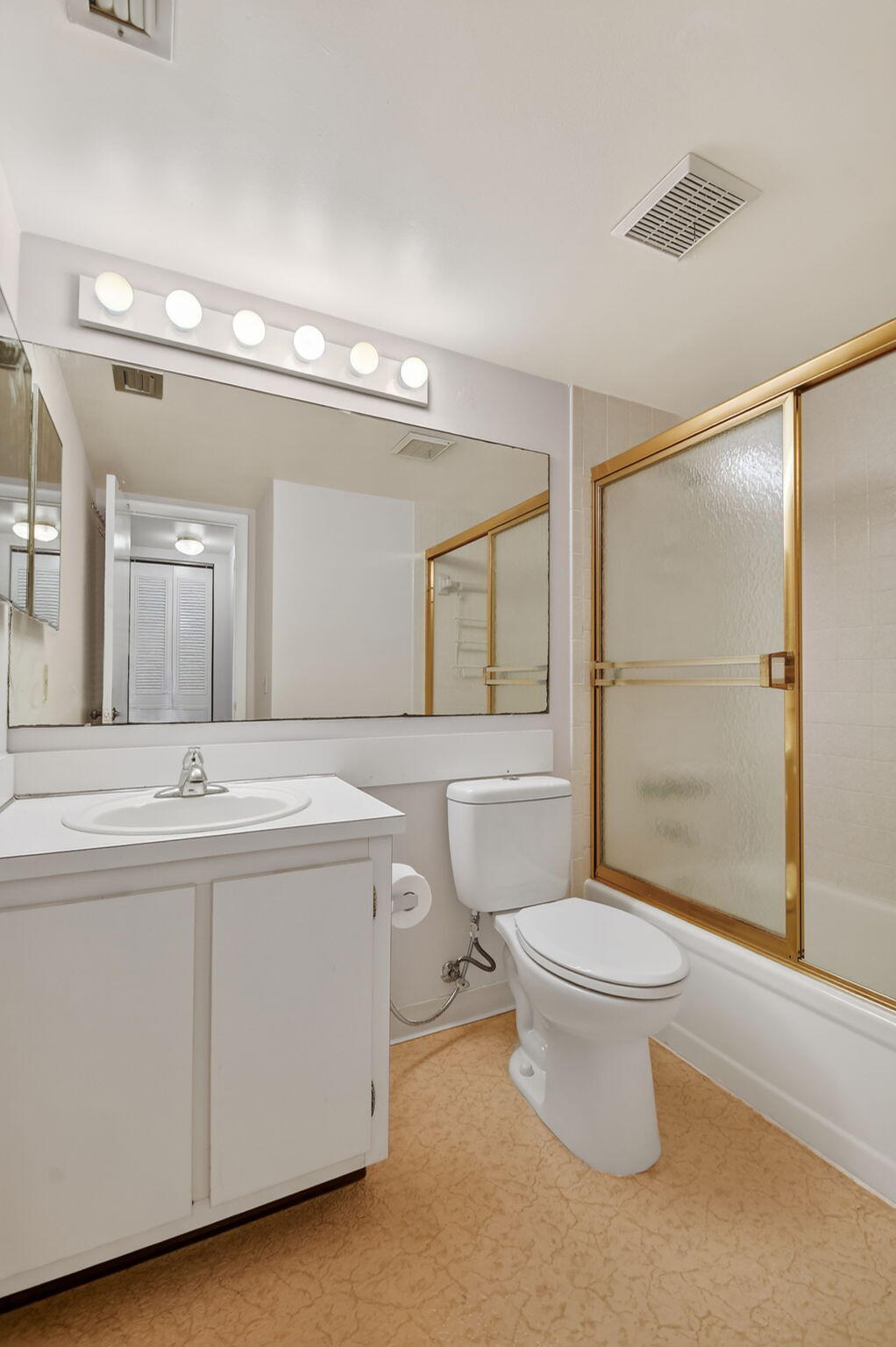 PINE RIDGE AT HAVERHILL COND - Residential Lease